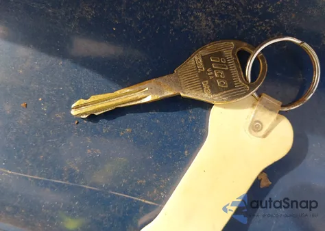 2002 Nissan Frontier Xe z USA, uszkodzony, nr VIN 1N6DD26S12C301871